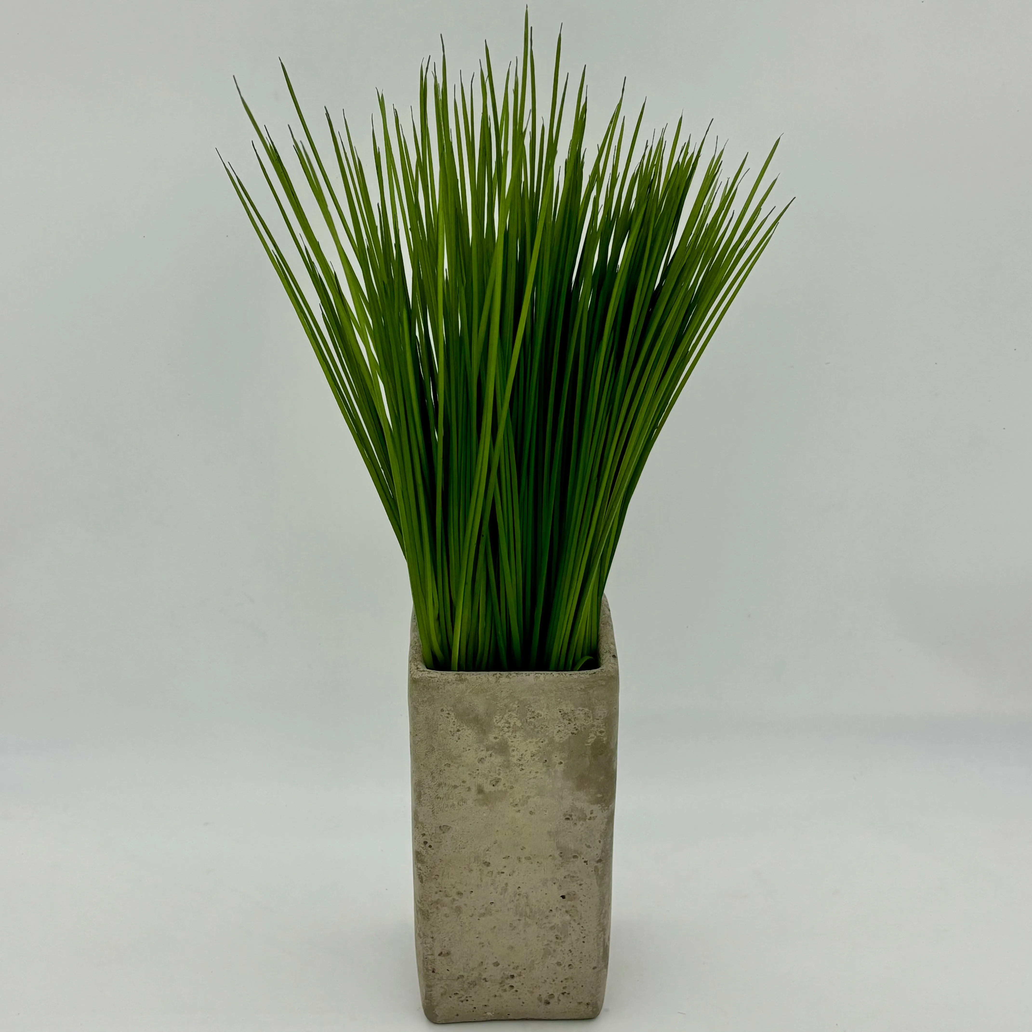 17.5" Light Green Onion Grass Bush