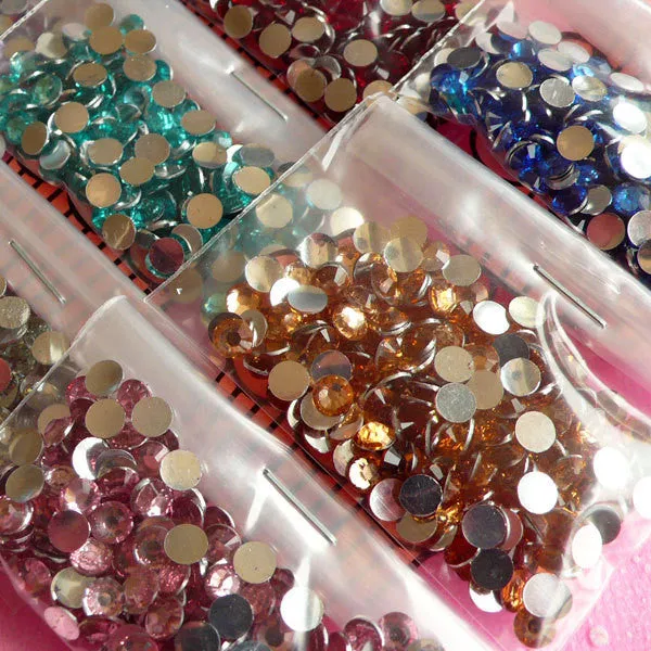4mm Round Rhinestone Mix | Assorted 14 Faceted Cut Resin Rhinestones (Around 9000pcs / 9 colors)