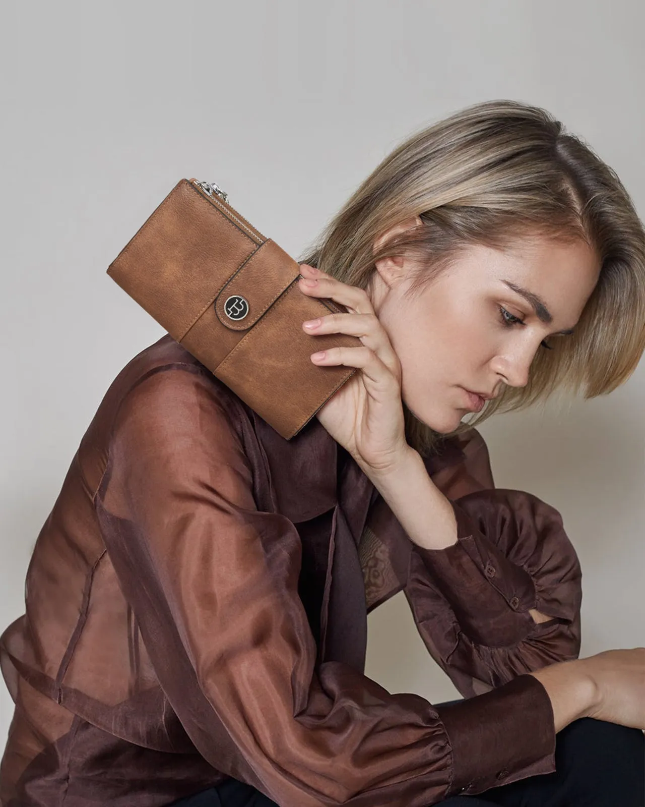 BOSTANTEN Womens Leather Wallets RFID Blocking Large Capacity Trifold Card Holder Ladies Phone Clutch