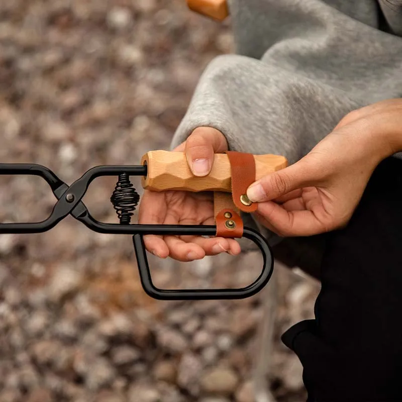 Dbeck® Wooden Handle Duckbill Firewood Tongs