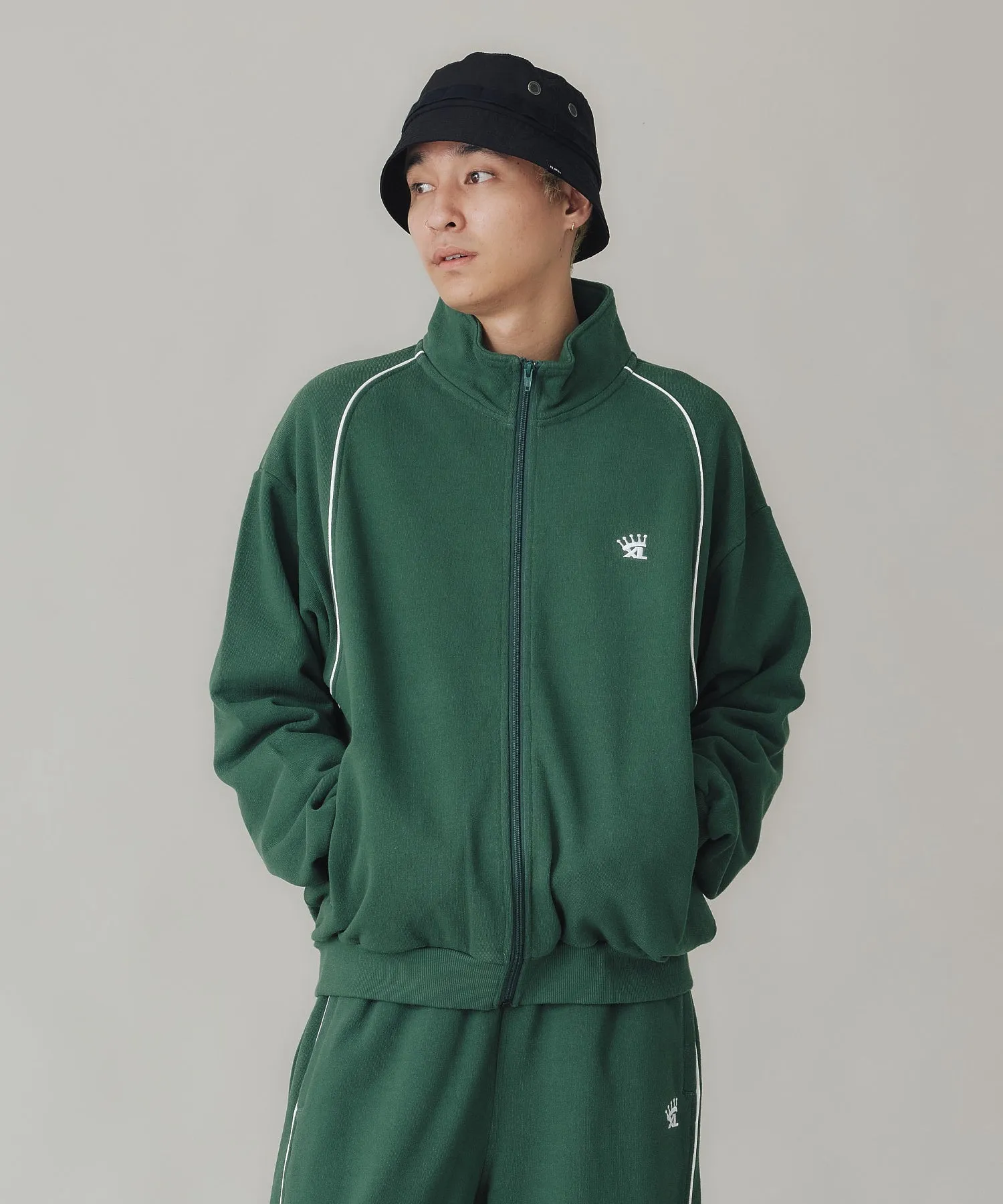 EMBROIDERED LOGO PIPING ZIP UP SWEATSHIRT