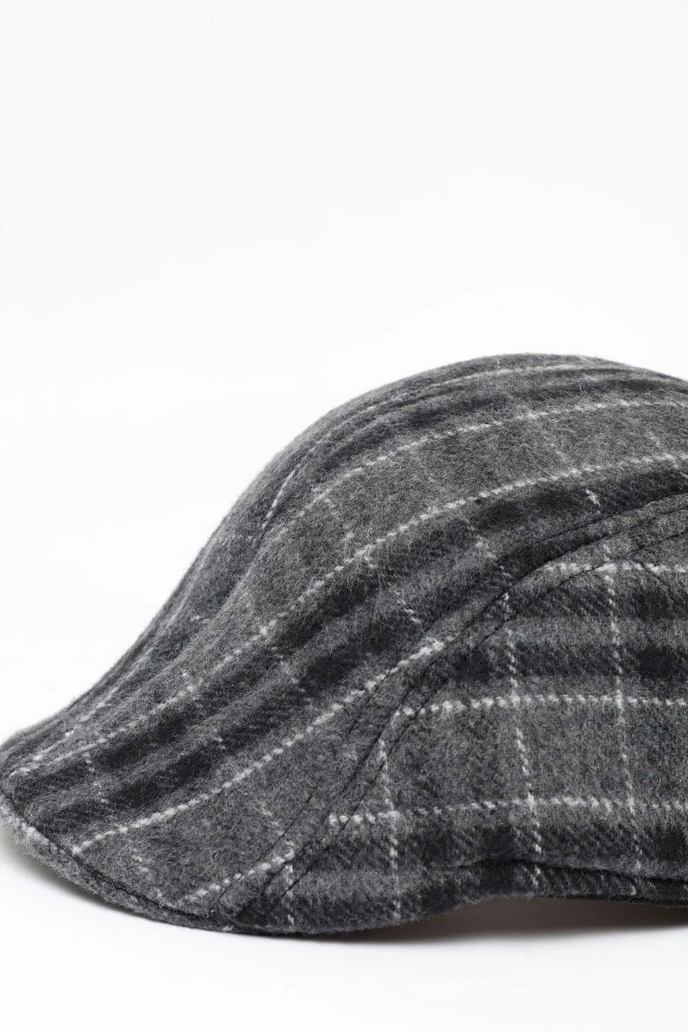 EQUESTRIAN VIBE MEN’S CAP IN CHECKERD GRAY