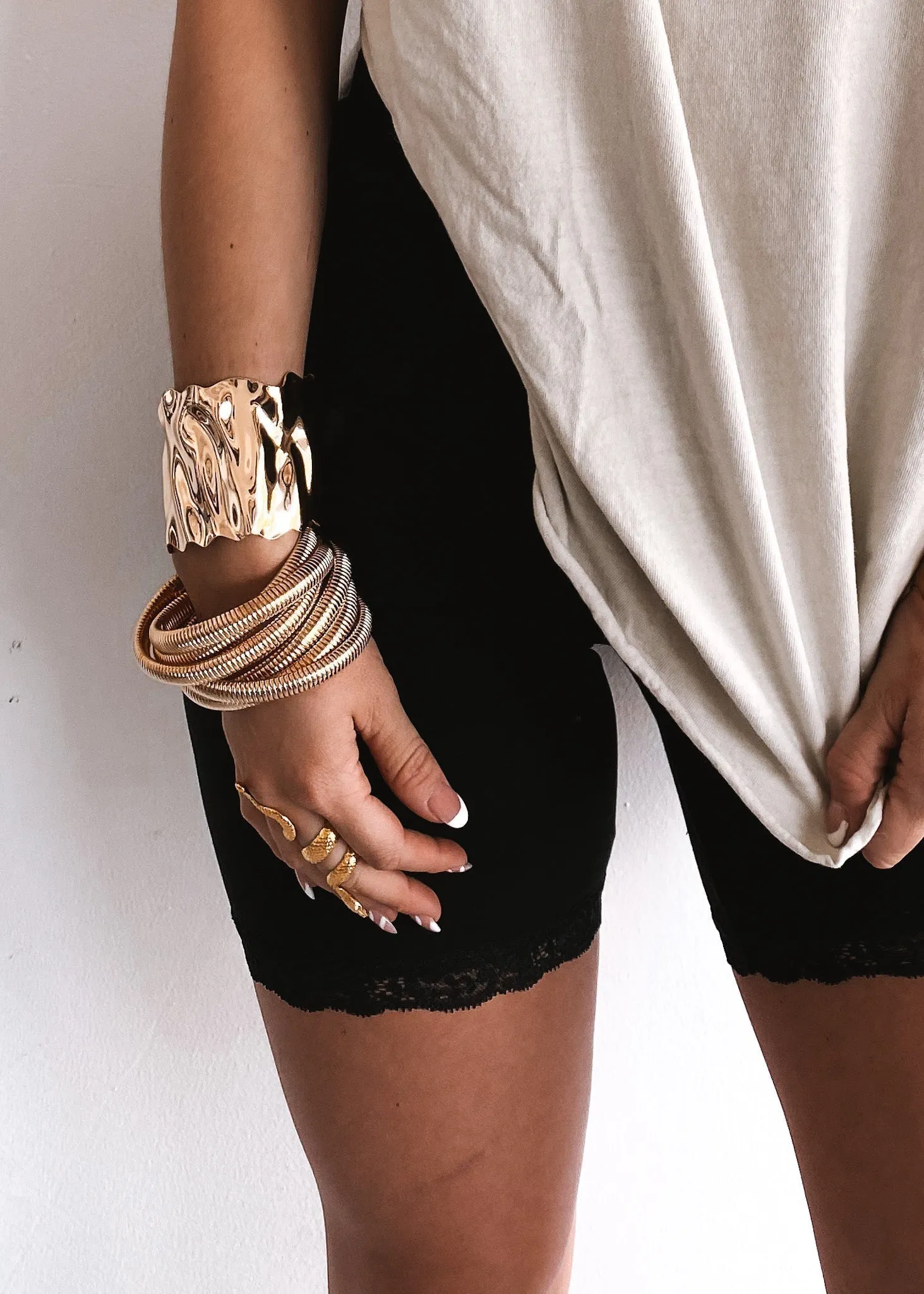 FORCES OF NATURE SIDE SLIT TEE