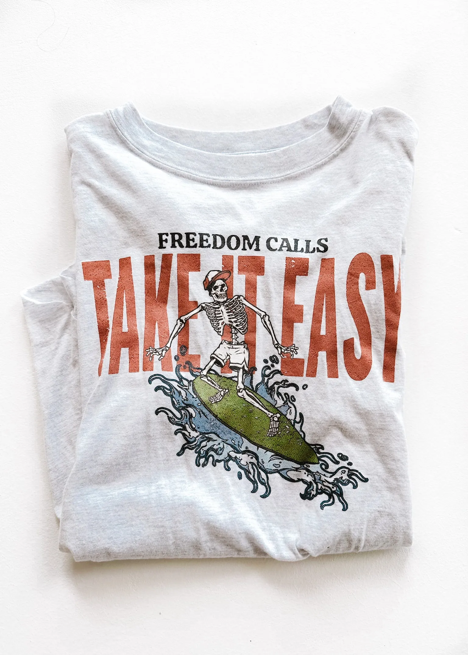 FREEDOM CALLS SIDE SLIT TEE