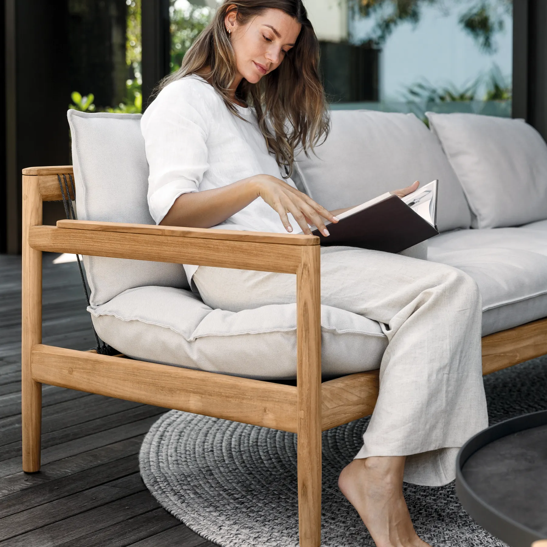 Gloster Saranac 2-Seater Sofa