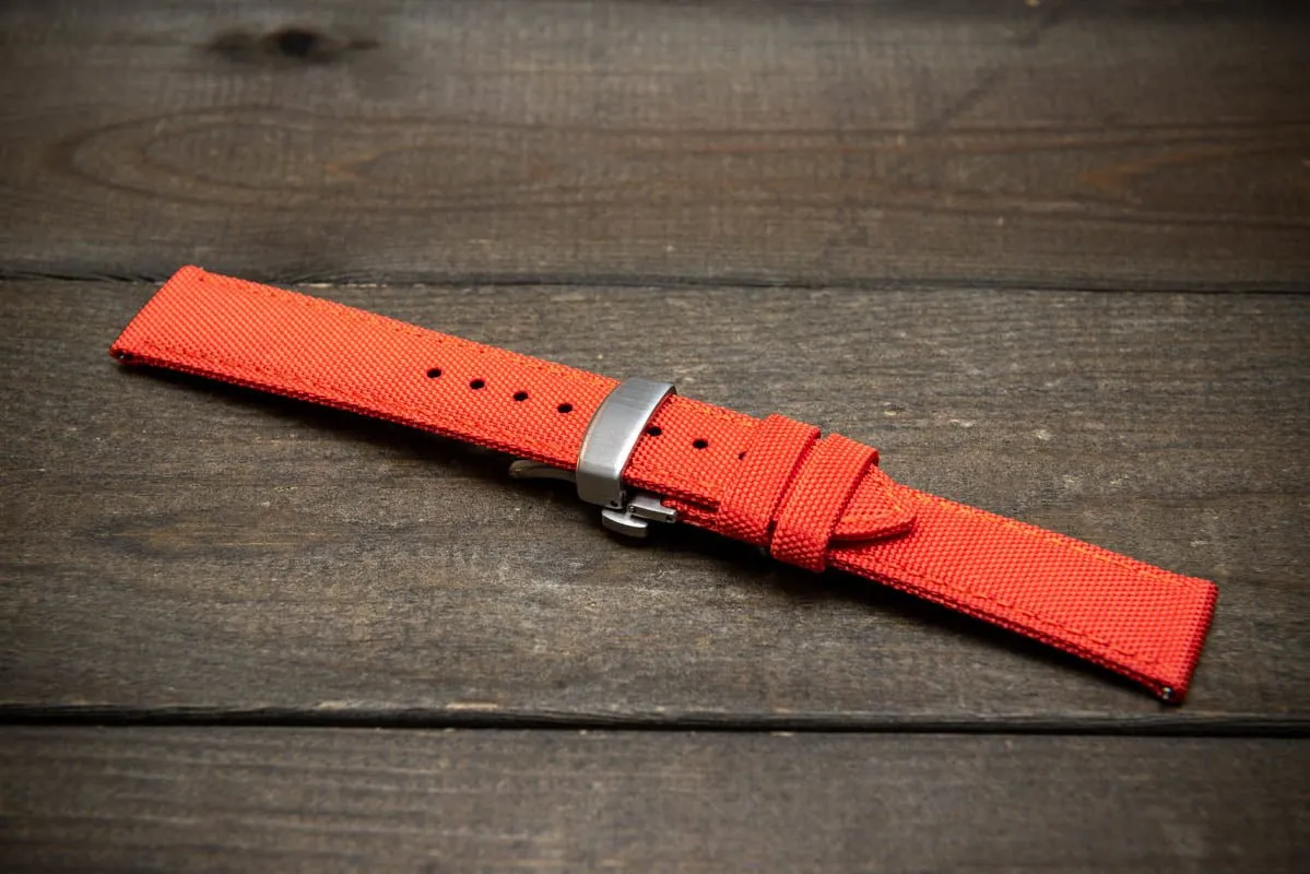 Sailcloth waterproof watch strap. Deployment clasp.