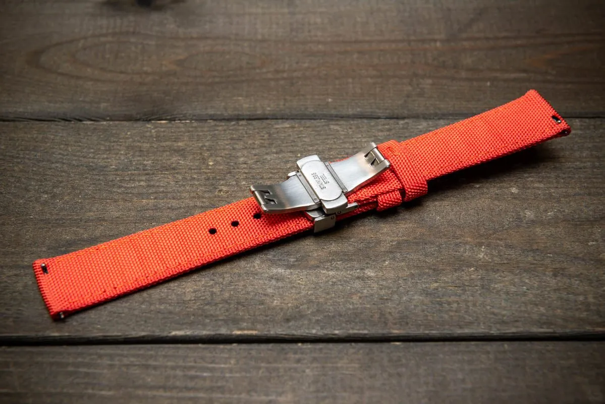 Sailcloth waterproof watch strap. Deployment clasp.